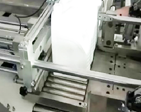 不知該如何操作自動桶裝油裝箱機(jī) 看這里有視頻！